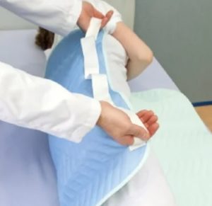 סדינית למיטה 5 שכבות 70X90 עם כנפיים וידיות